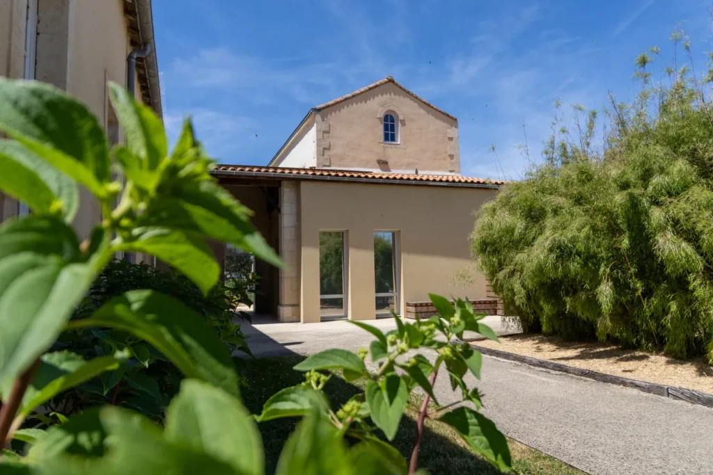 Réhabilitation d’une ancienne école en relais Petite Enfance