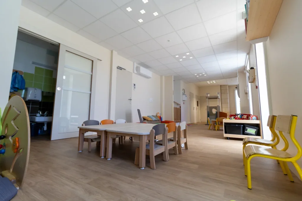 Réhabilitation d’une ancienne école en relais Petite Enfance